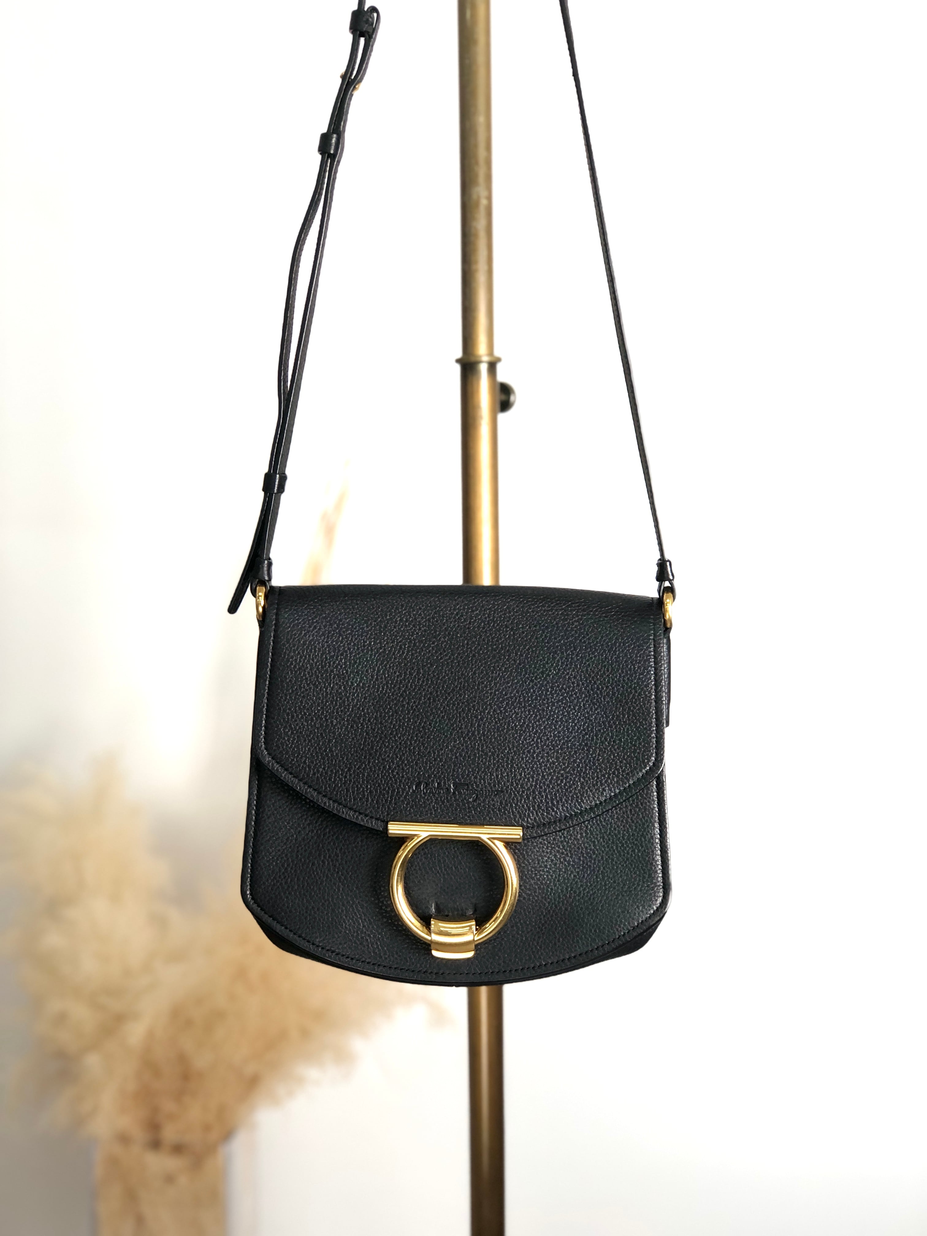 Salvatore Ferragamo サルヴァトーレ フェラガモ ショルダーバッグ