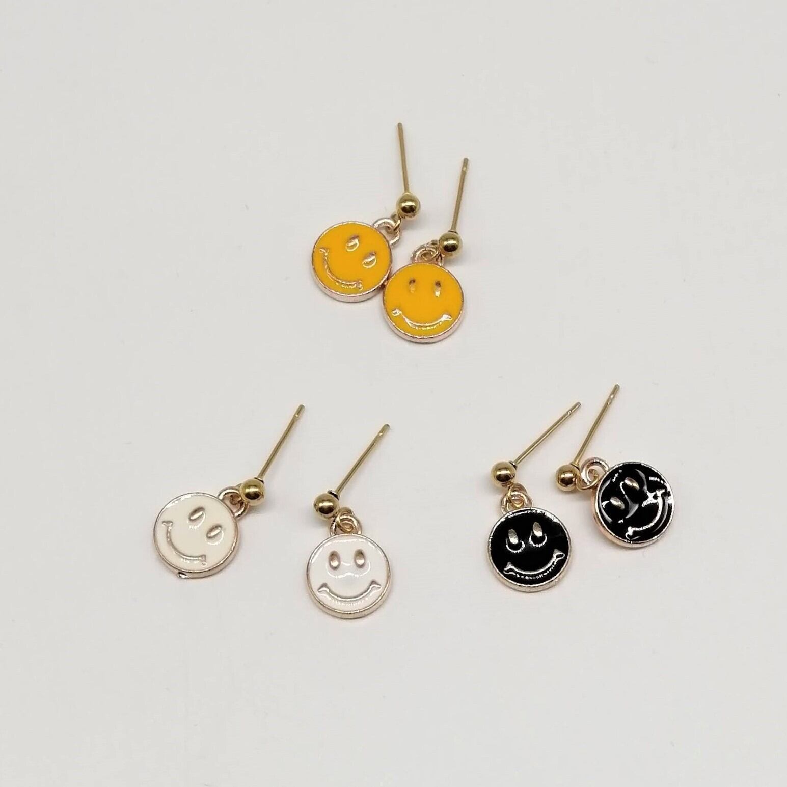 サージカルステンレス ピアス】笑顔 スマイル にこちゃん イエロー