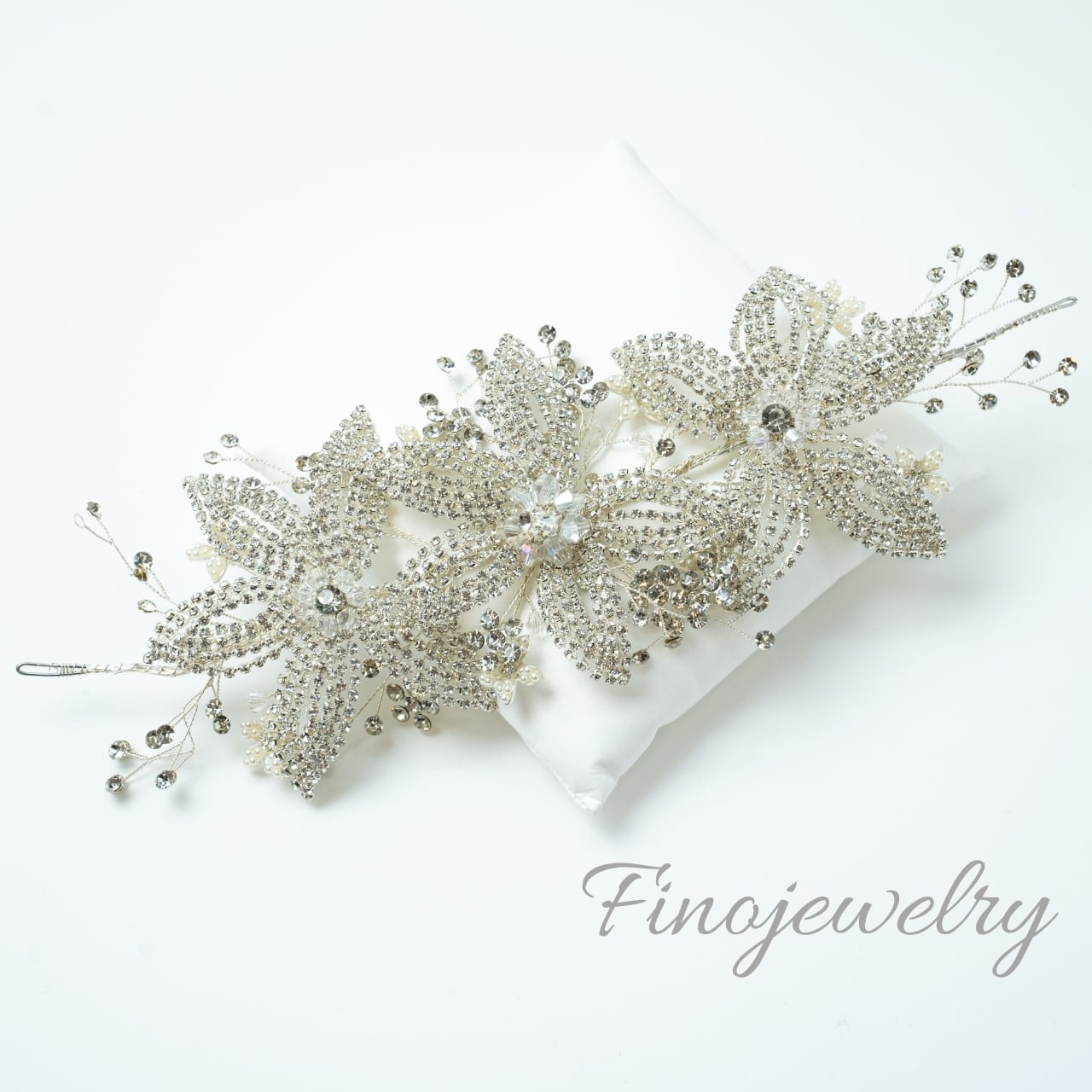ヘアアクセサリー | ブライダルアクセサリー Finojewelry フィノ ヘアアクセサリー | ブライダルアクセサリー Finojewelry フィノ