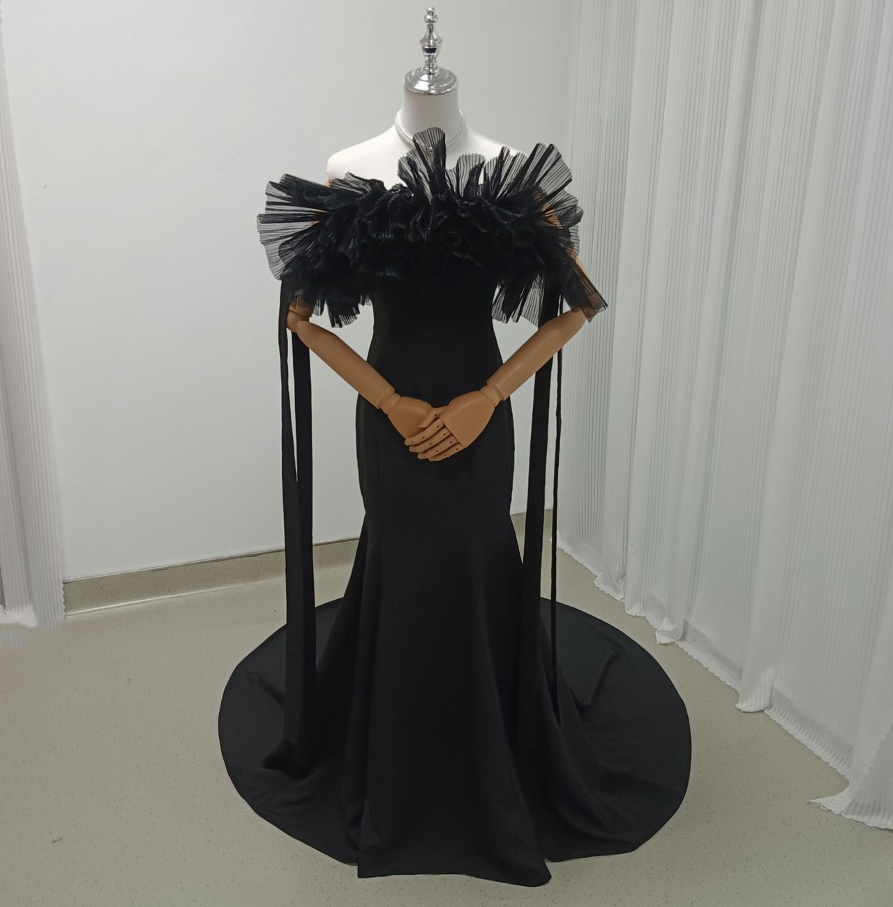 高品質！ パーティードレス 黒 マーメイドライン ベアトップ 優雅な  