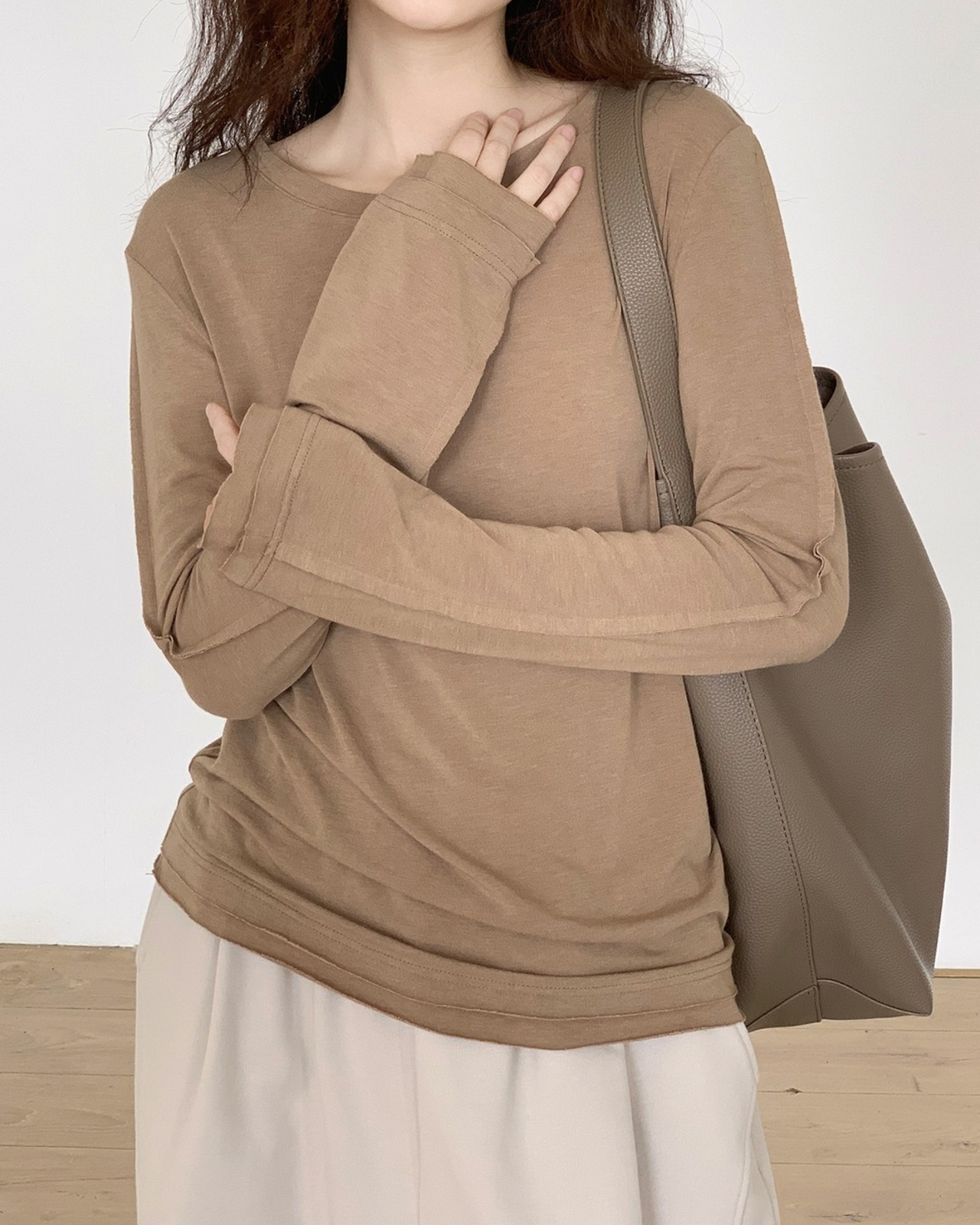 Round-neck cutoff design tops L0182