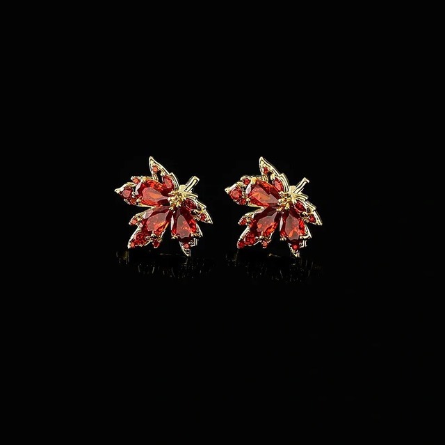 【Cvintagetticシリーズ】★耳飾り★ イヤリングorピアス ペア 飾り物 レディース アクセサリー 楓 気質アップ