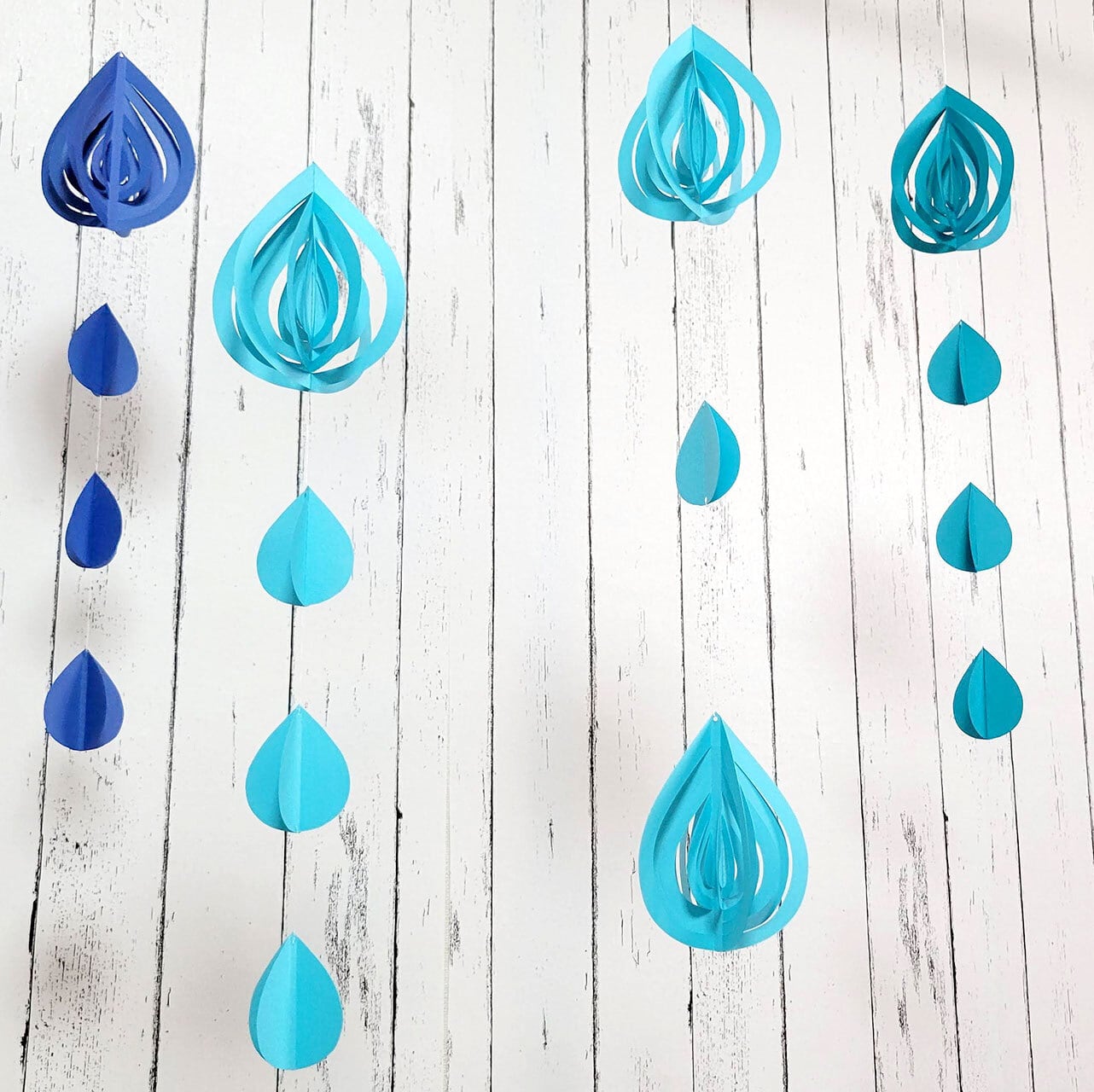 梅雨の時期に作って飾ろう！しずくモビールが作れる型紙（ダウンロード