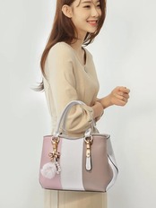 【0285】Ribbon Fur Charm 2way Hand Bag