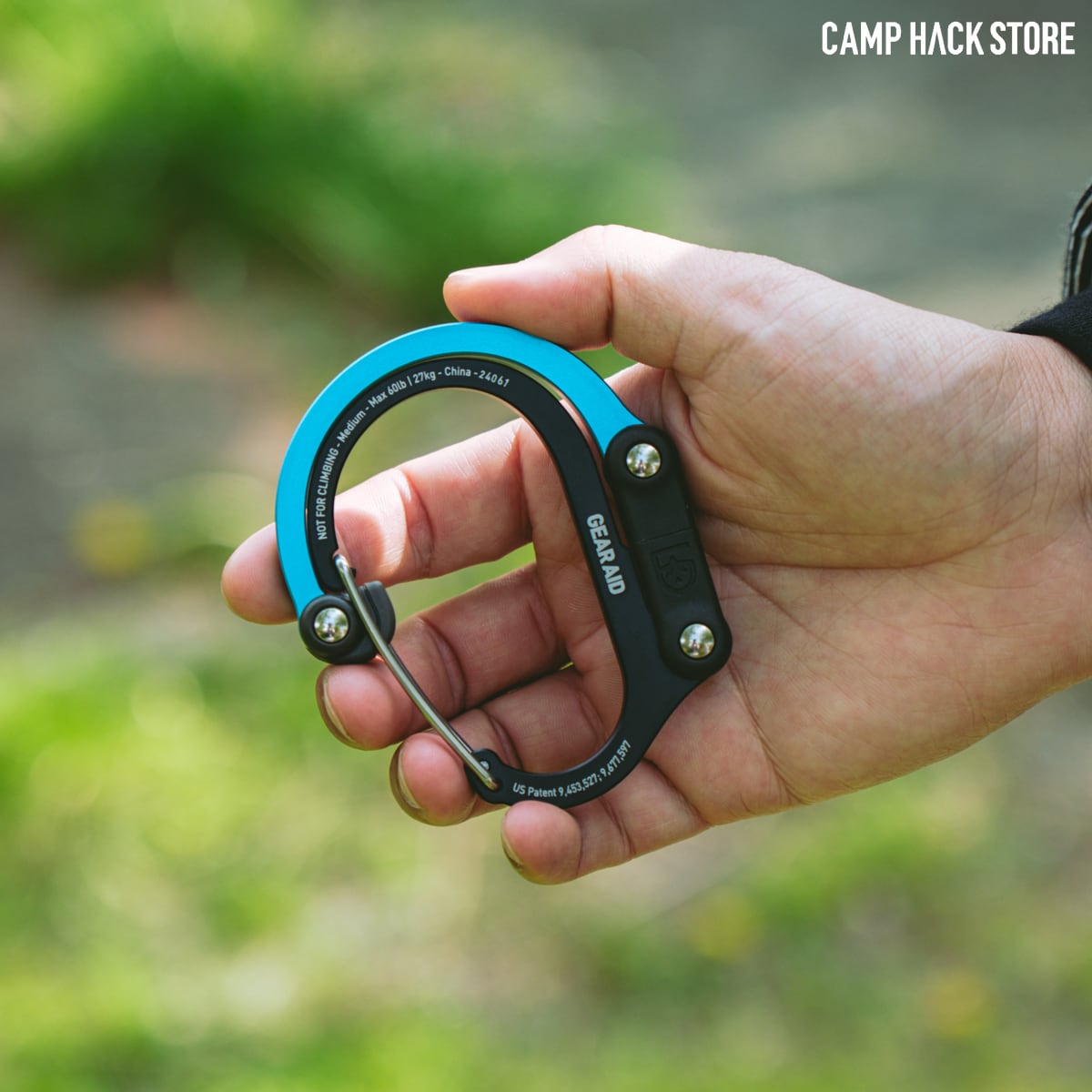 変幻自在のカラビナ型フック「ヒーロークリップ M」 | CAMP HACK STORE