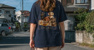 Dachshund Travel Trunk Vintage Tee