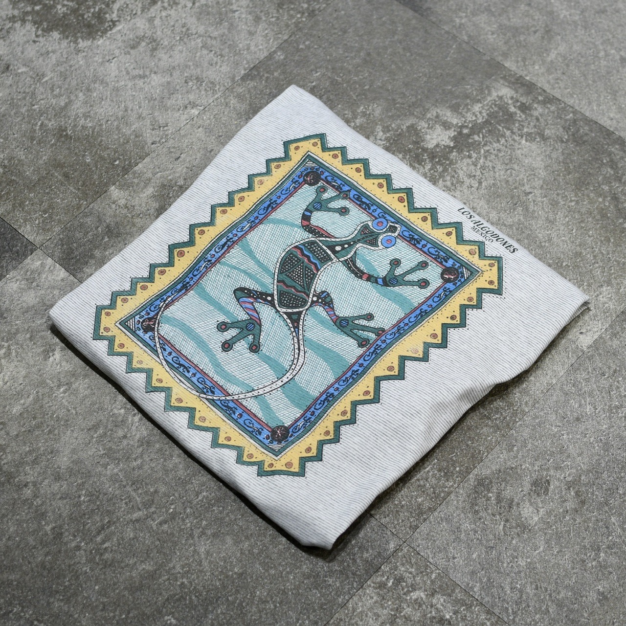 90's lizard print souvenir tee
