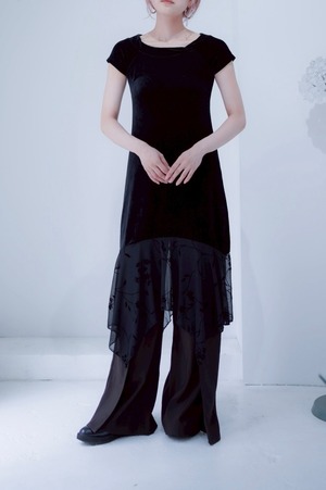 flare design black velours tops