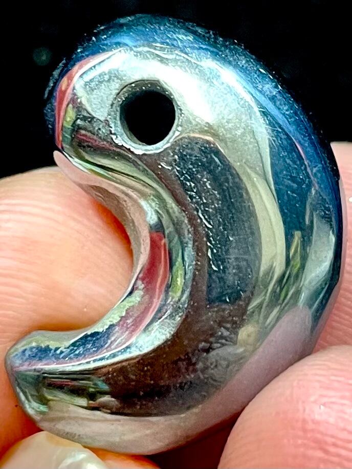 4) 奇跡の高純度!国産「テラヘルツ」ハンドメイド勾玉・究極バージョン