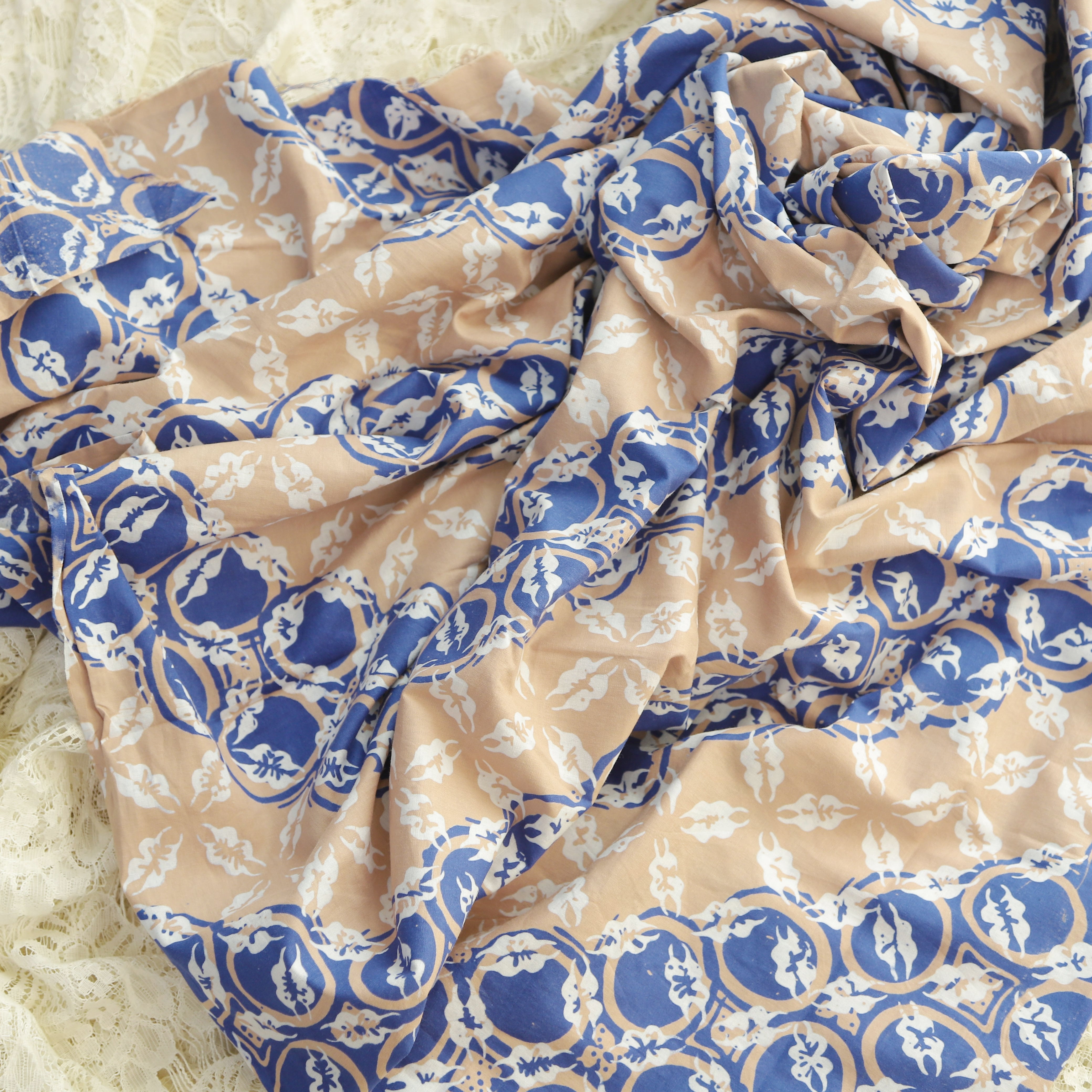 バティックろうけつ染めドイツ マドンナ額