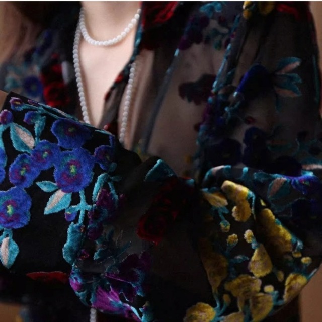 ベロアフラワー シアー シャツ 239021