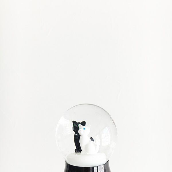 再入荷 くろねことしろねこ スノードーム PERZY社 S  高島商店