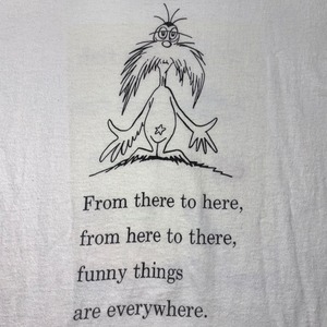 vintage 1990’s Dr.Seuss both sides print tee “One fish,two fish,red fish,blue fish”