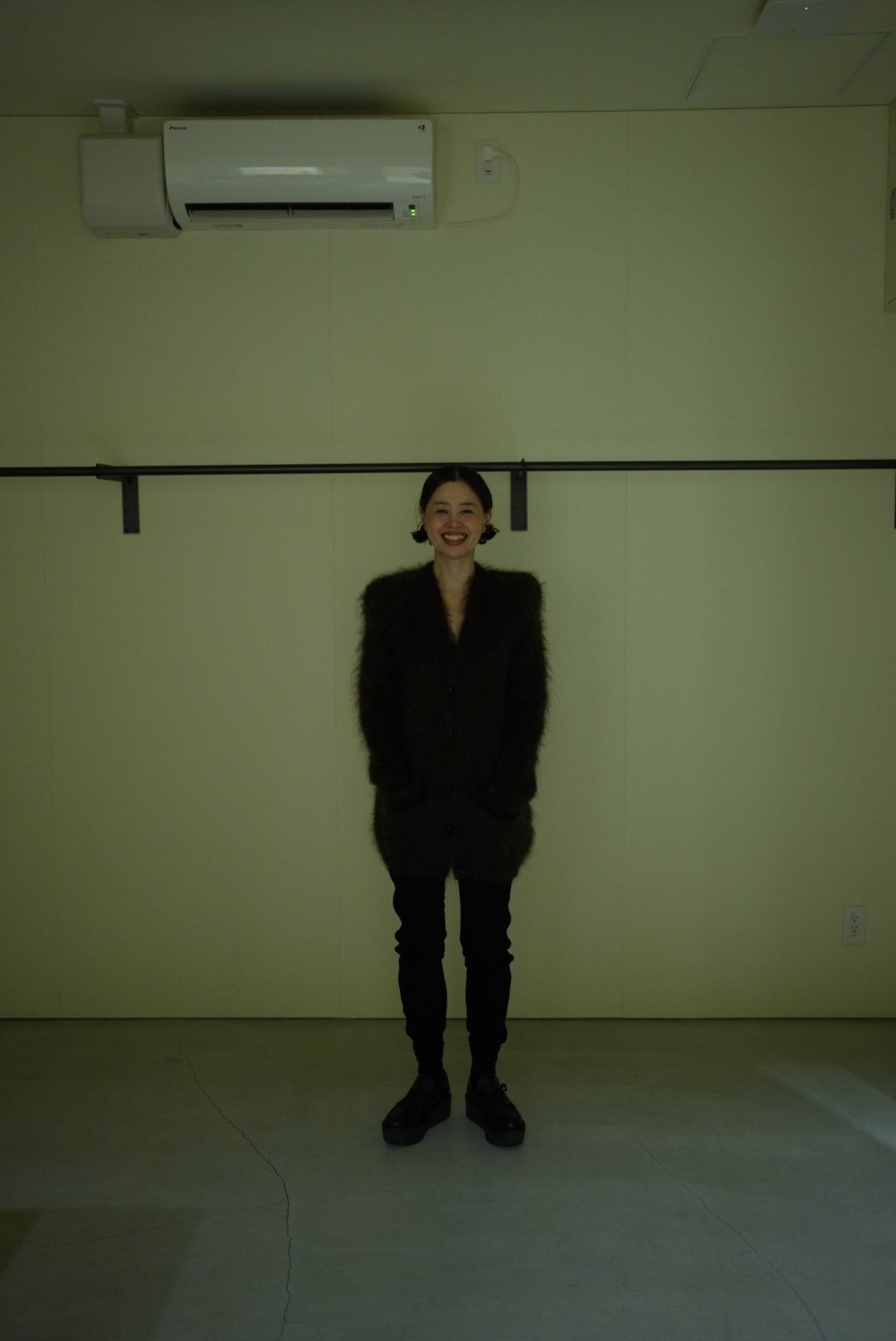 MOON TREE PLANET - line pants sports black | MOON TREE PLANET