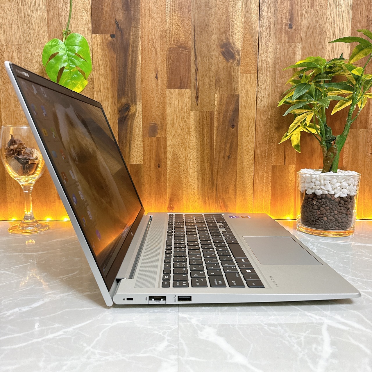 美品2022年式 /HP Probook 450 G9 /メモリ16GB/SSD256GB/最新スペック/ノートパソコン