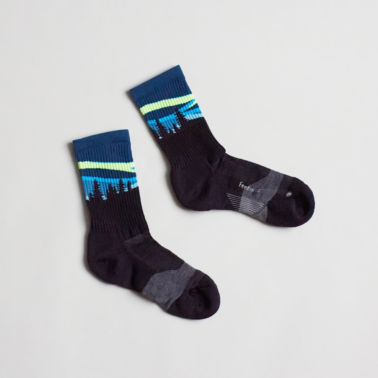 Feetures(フィーチャーズ)Trail Max Cushion Mini Crew -Blue Aurora メンズレディースソックス