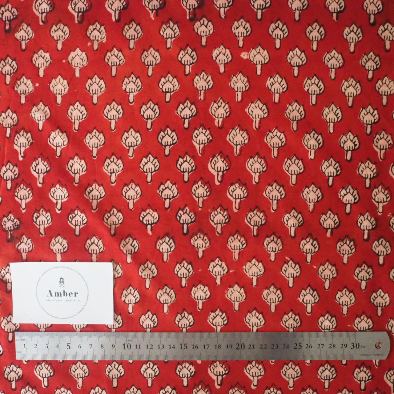 ブロックプリント生地【50cm単位】インド綿  小花柄 赤×生成り #43410-RD1