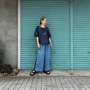 【Botanical Garden Denim / T-Blouse】 Indigo