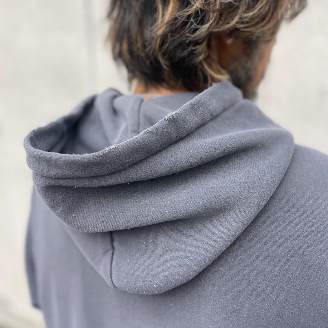 charbon / PIGMENT DYE DRY SEWAT PARKA | 道がまっすぐ
