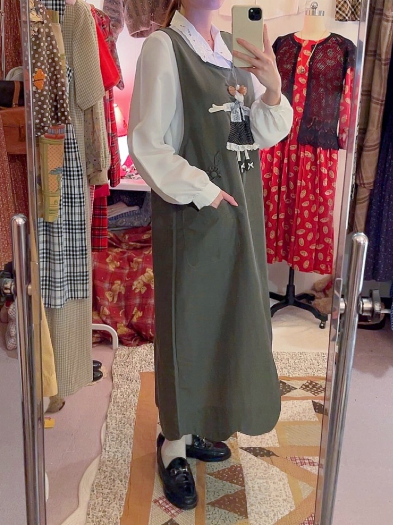 doll applique khaki jumper skirt