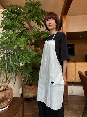 エプロン　カラクリ人形
