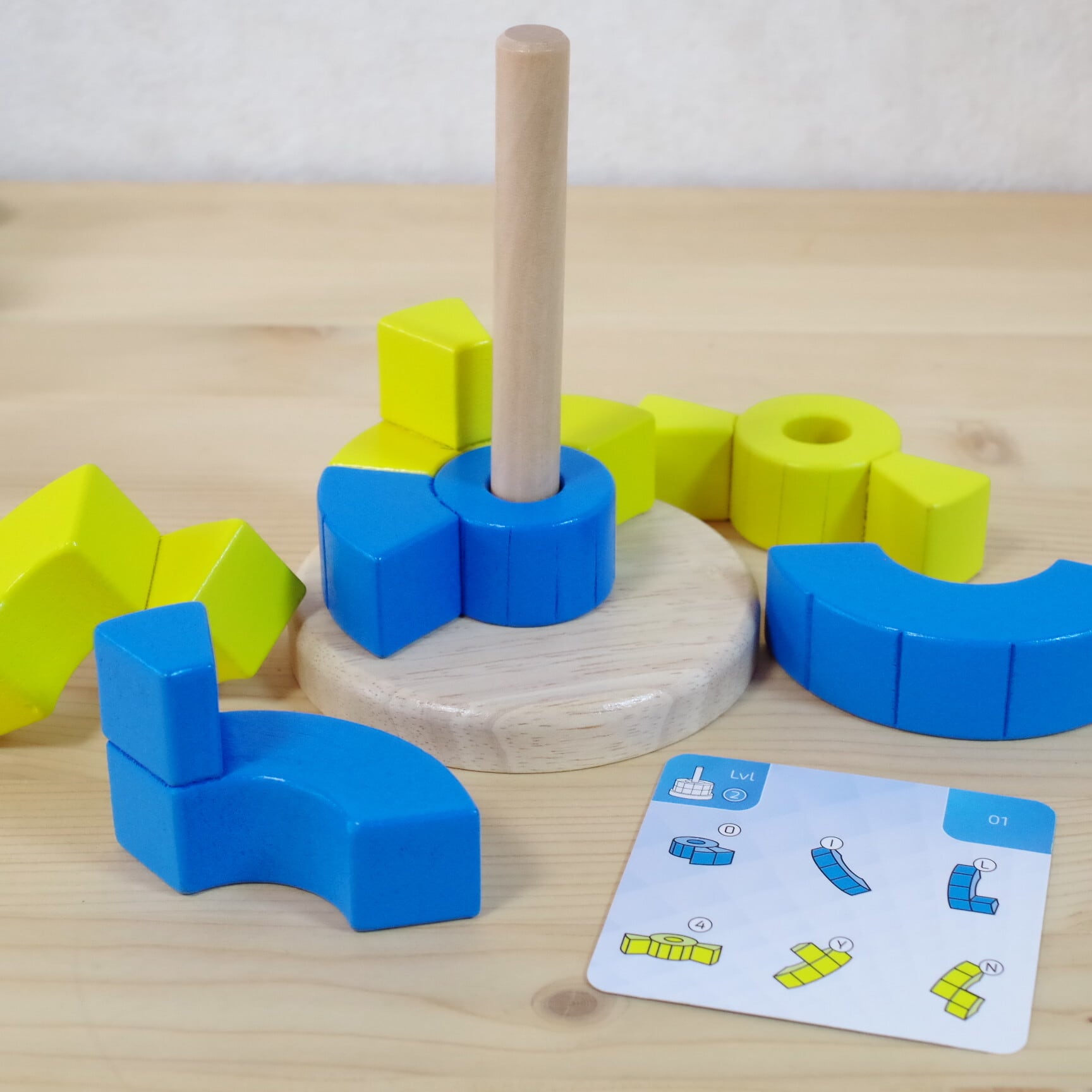 ギガミック カタミノ タワー | 木のおもちゃ専門店 おもちゃ箱