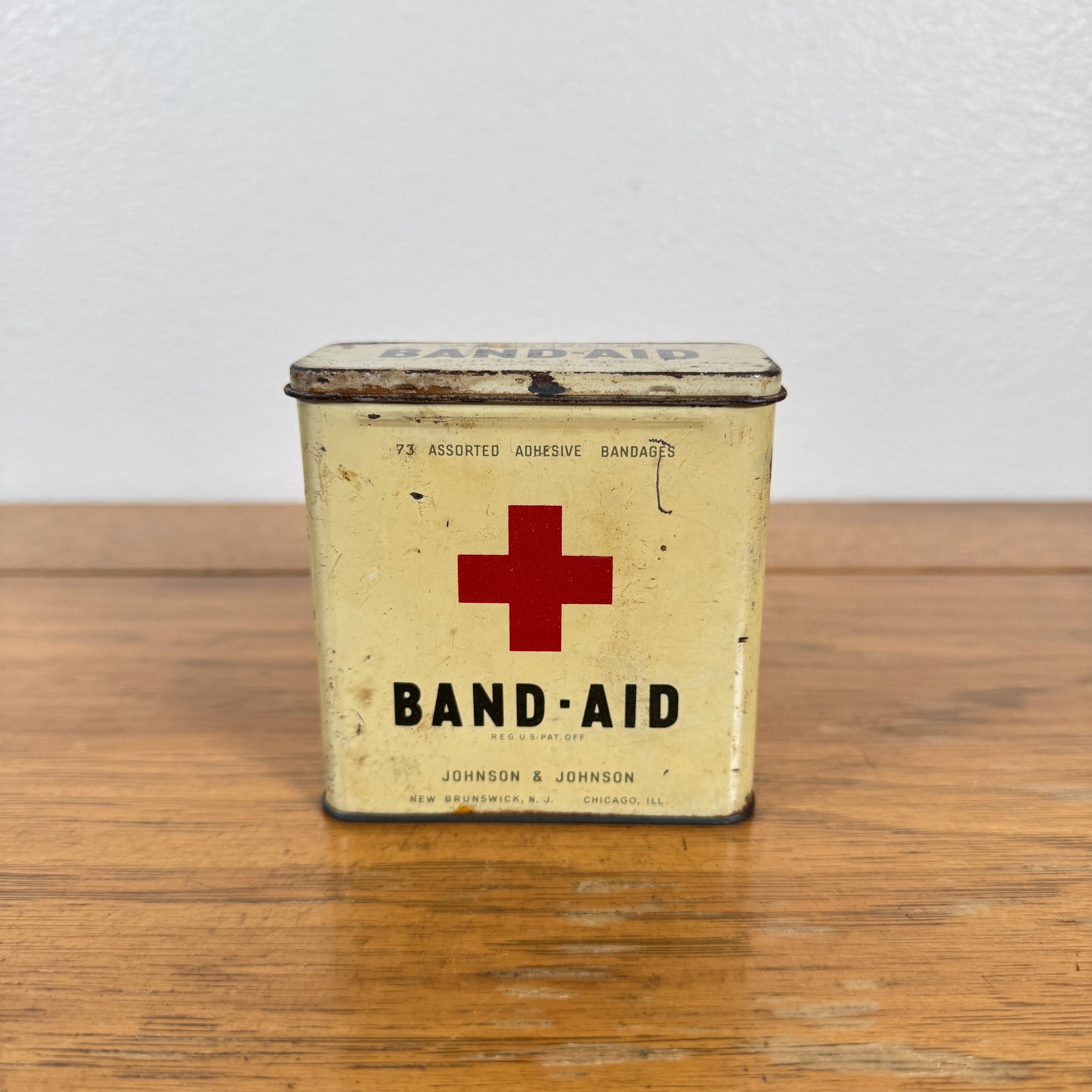 1658 ビンテージ バンドエイド缶 絆創膏 小物入れ 収納ケース