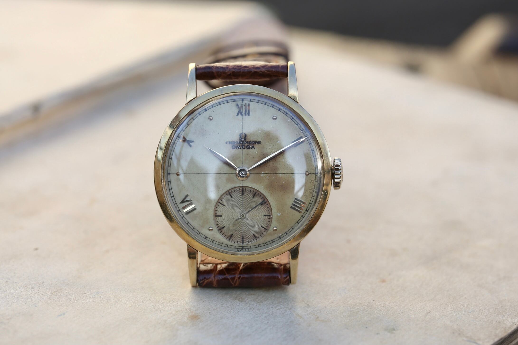OMEGA】 1949年製 オメガ クロノメーターエイジングダイヤル 偶数飛びローマン 18金無垢 アーカイブ付属 Vintagewatch Solid gold Cal.30T2RG 1940 腕時計 オロロギロクマンマーレクロノタイタニオコーデュラスコンタティッシモヌオーヴォorologio locman mare chrono 47mm 130blbs590 titaniocordura scontatissimo nuovo