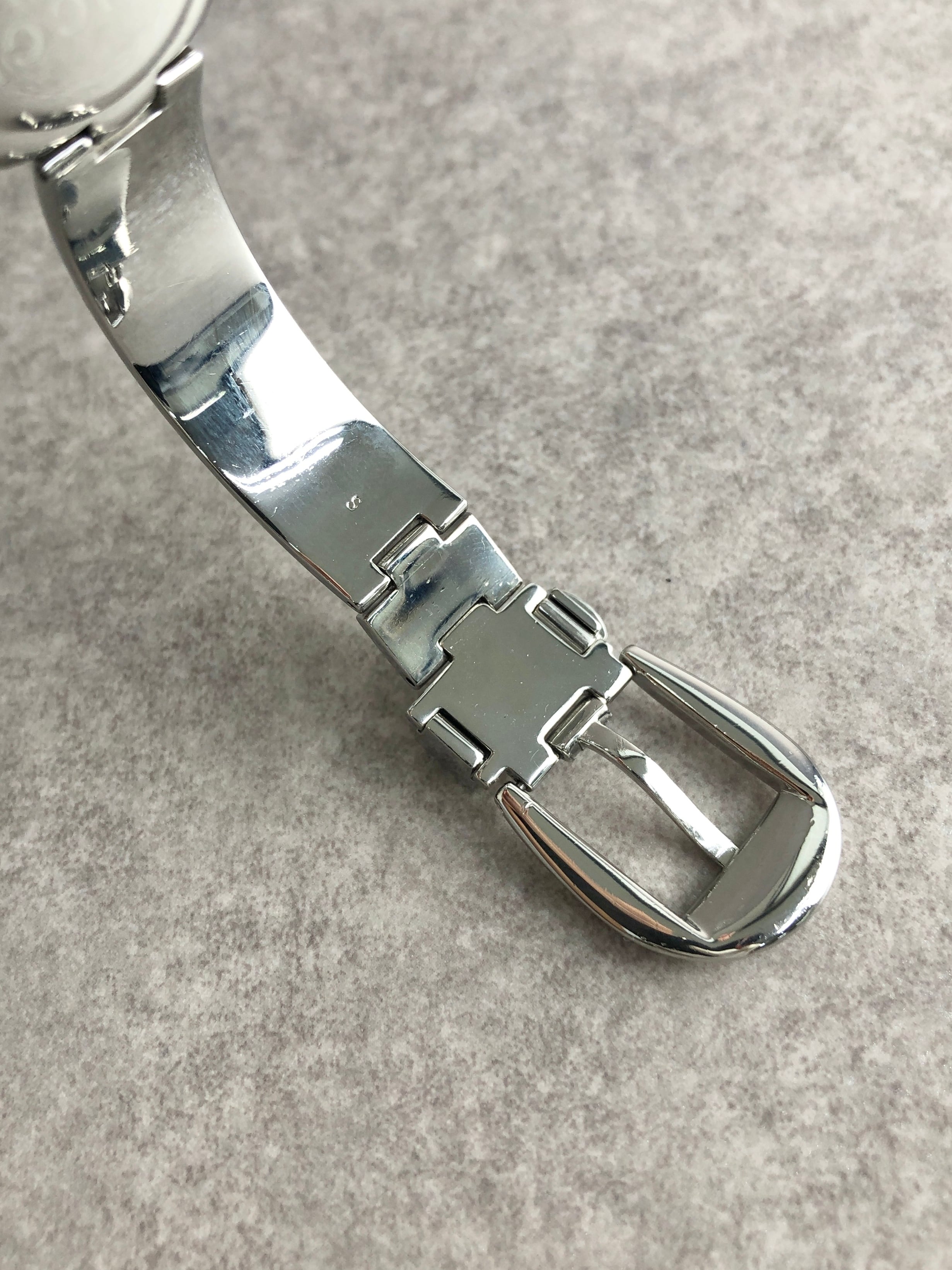 GUCCI グッチ 腕時計 シルバー ステンレススチール 6700L クウォーツ