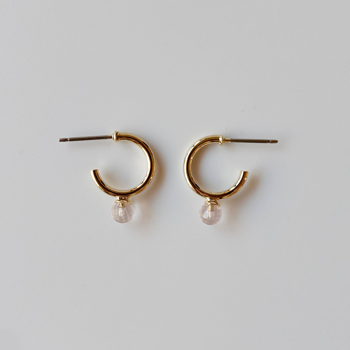 蕾 hoop earrings : Rose Quartz