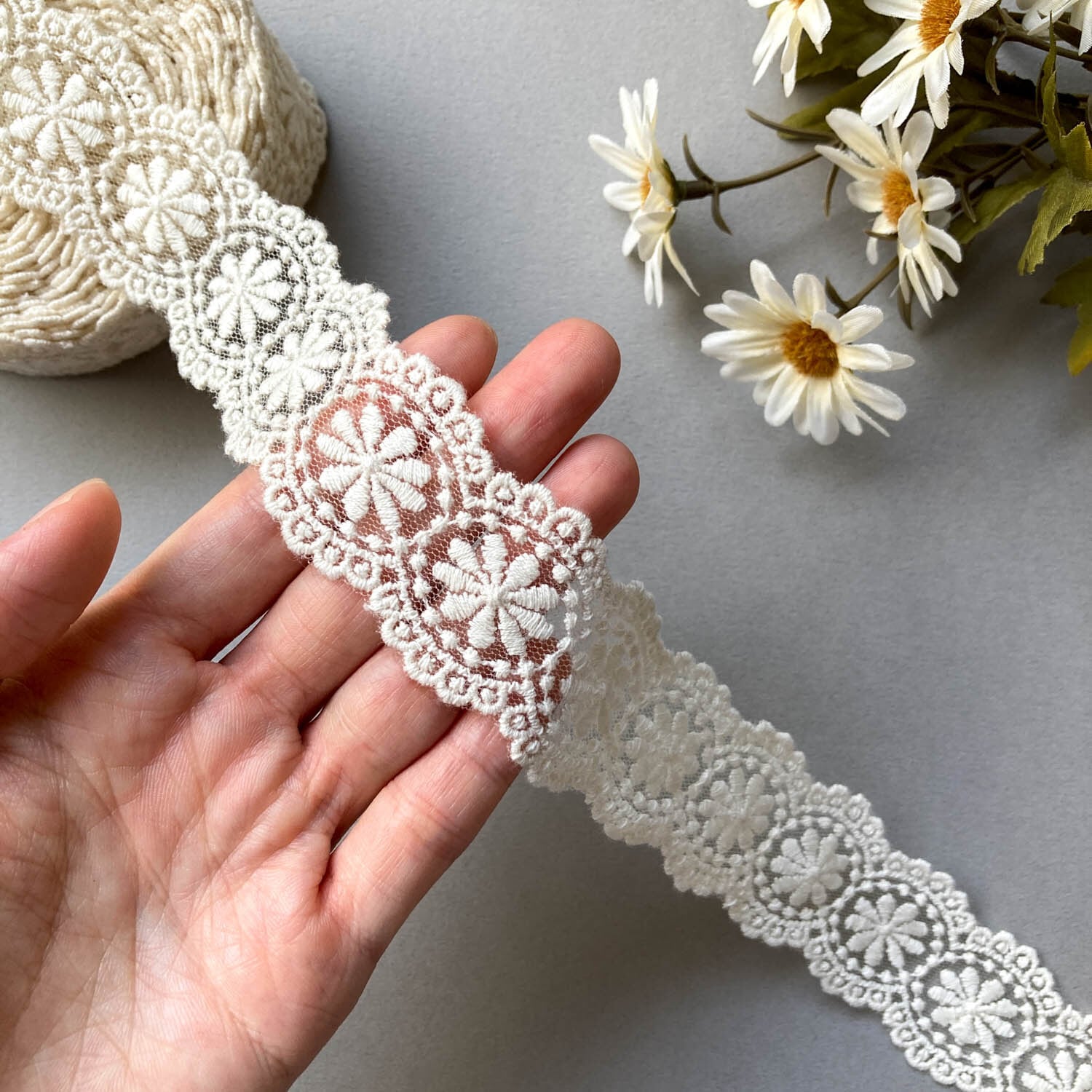 デイジー模様両端スカラップレース(50cm〜)