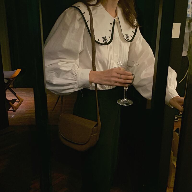 カラーシャツ ルーズスプリングトップス ロング レッド 刺繍 春物 ビッグFスモールZ韓国71374404541