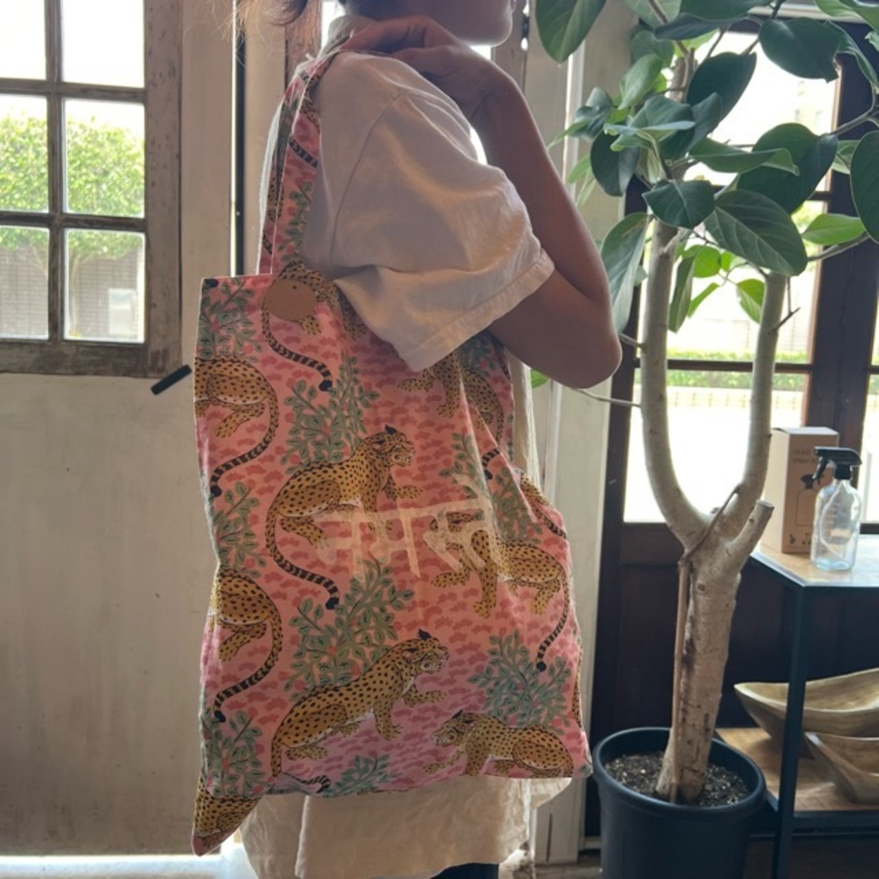 Hindi Logo Print Tote　9Type　ヒンディーロゴプリントトート　インド　アニマル　トートバッグ　バッグ　　India　animal