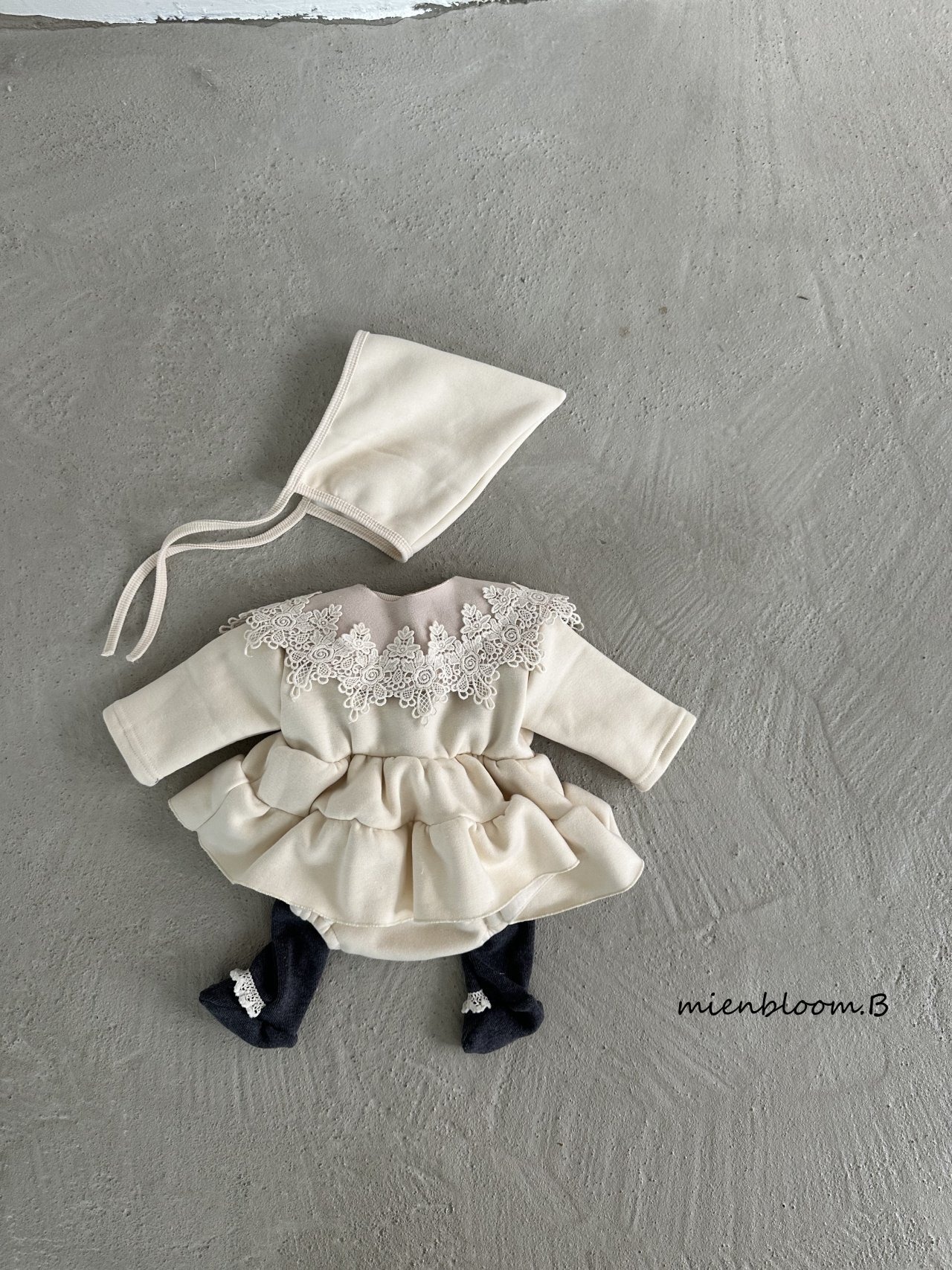 mien bloom B［取寄］chacha suit (bonnet set) 26winter