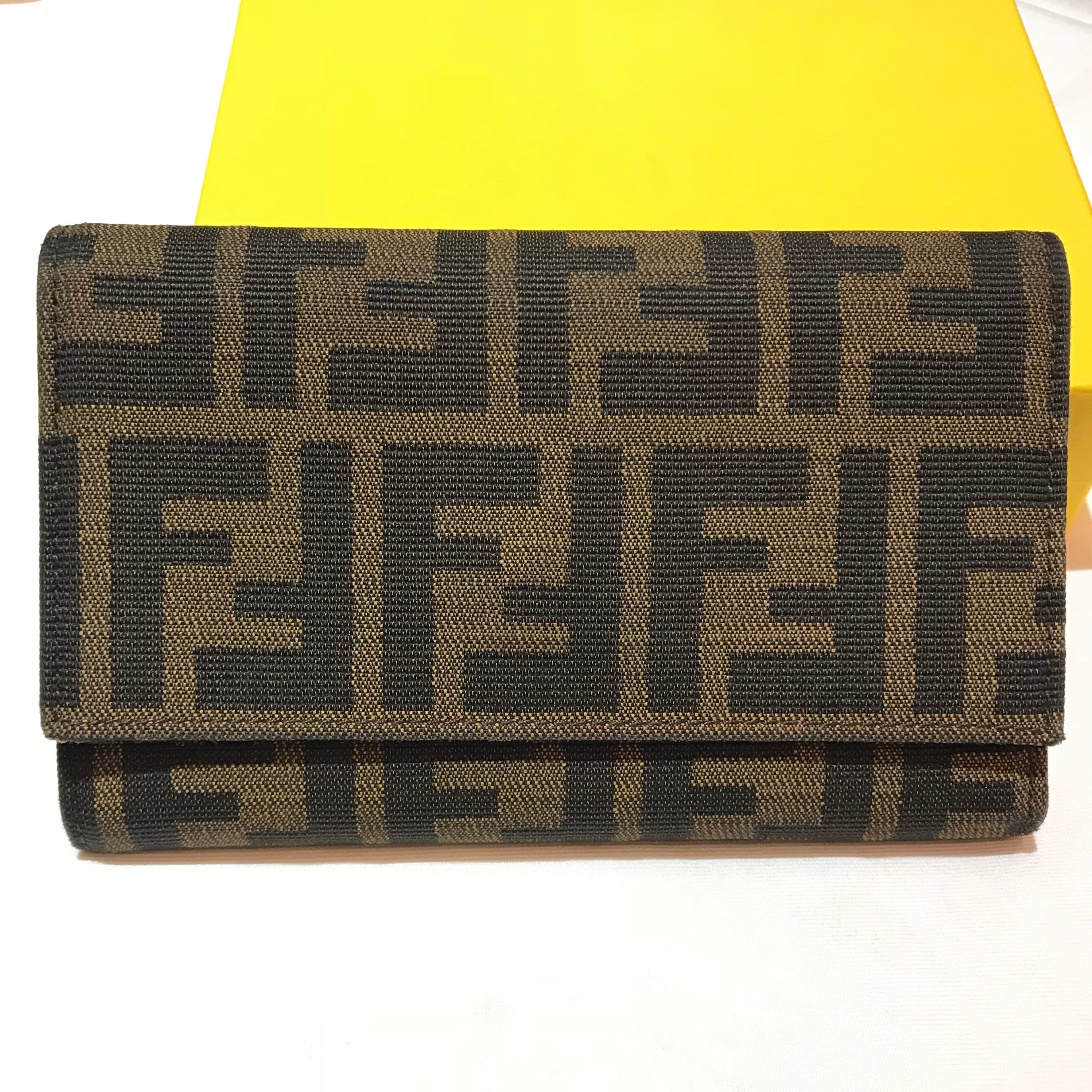 新作割☆FENDI ズッカ柄 三つ折り財布 フェンディ | J&marmie vintage