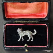 アンティークジュエリー シルバー935 猫 ブローチ