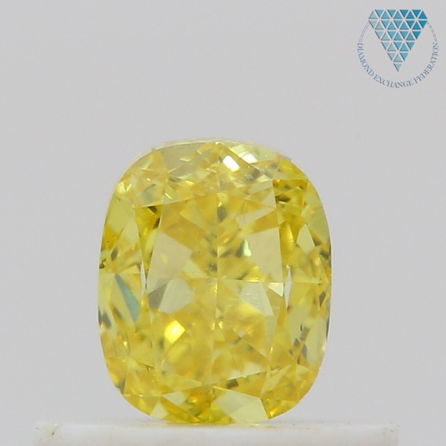 0.5 ct FANCY VIVID YELLOW VS2 CUSHION GIA 天然  ダイヤモンド ルース