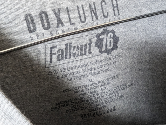 00's Fallout76 Bethesda Tシャツ　PlayStation