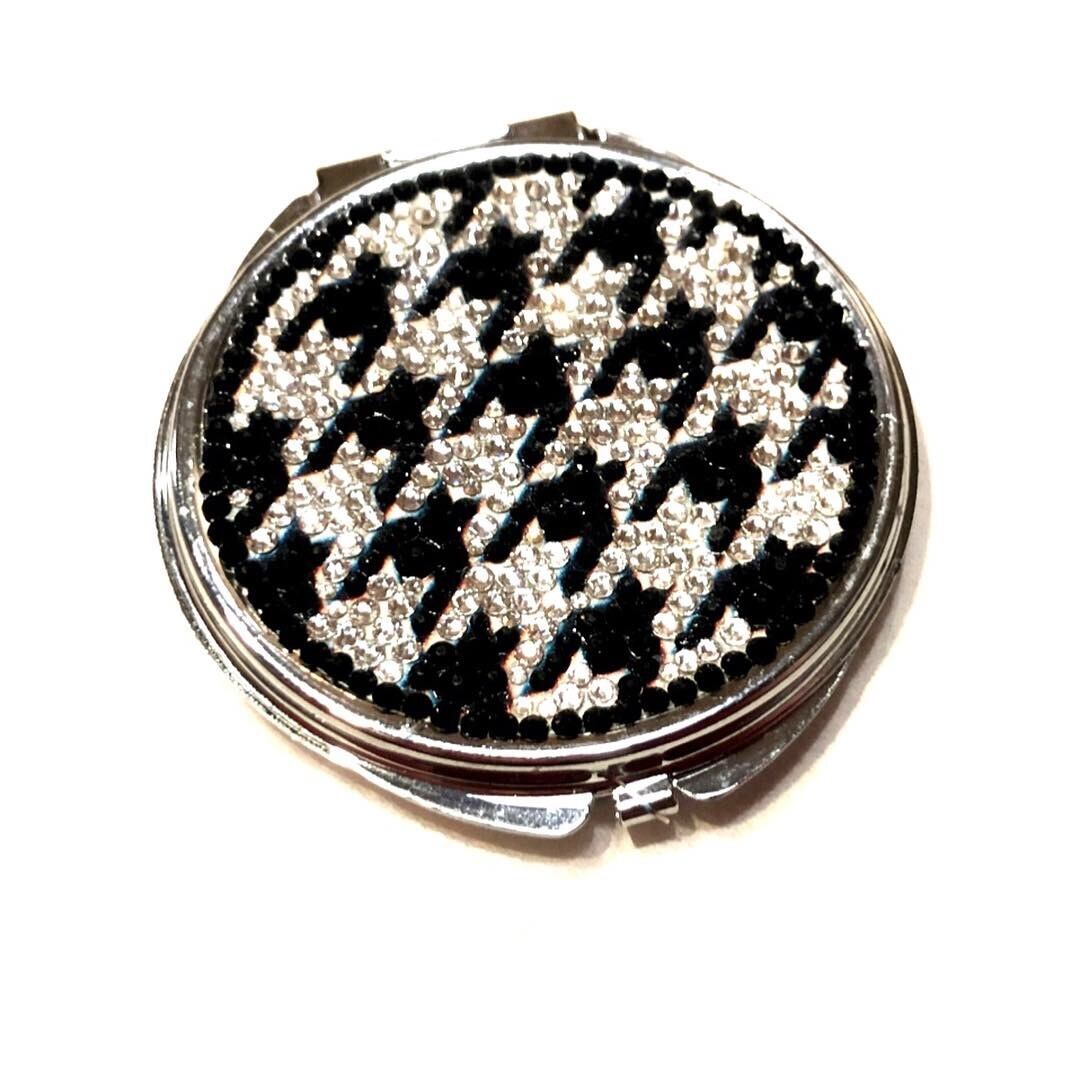 千鳥格子柄 コンパクトミラー | デコショップ ASUTOREIA