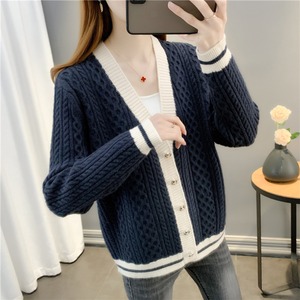 ツイストブルーニットのカーディガン 【LOT13】