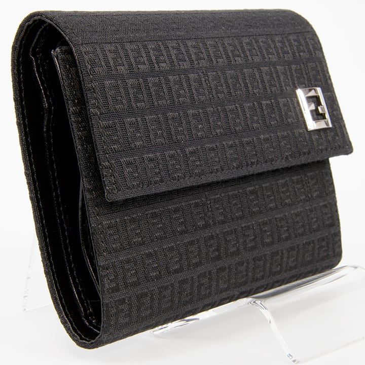 極美品 フェンディ FENDI ズッキーノ 二つ折財布 本物・送料無料・新品同様】FENDI・フェンディ・短財布・三つ折り財布