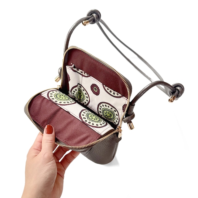 ぽってり果実のショルダー【葡萄】