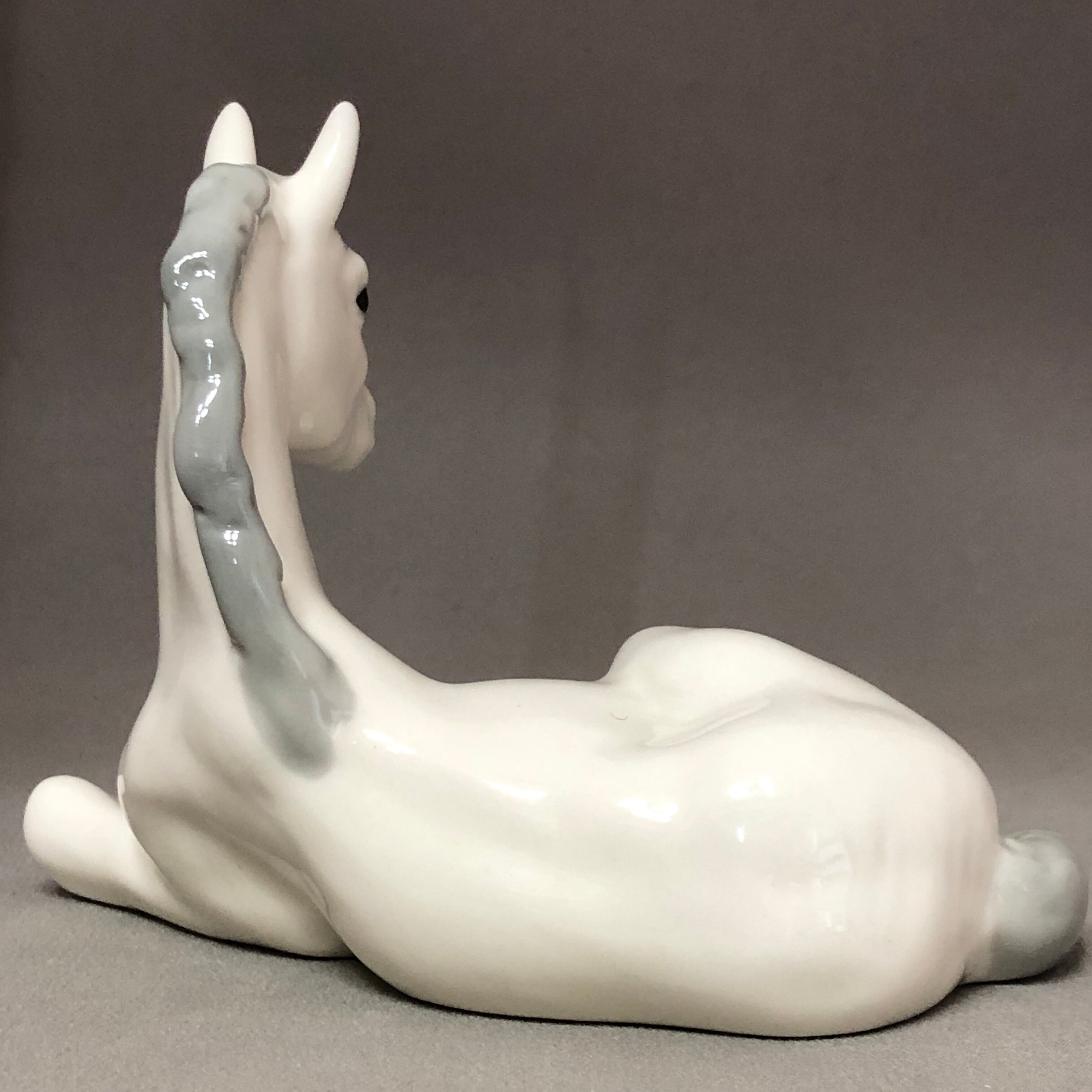 磁器　ロモノーフソ　白馬の置物　馬　インペリアルポーセリン　ビンテージ　希少品 新品 Imperial Porcelain インペリアルポーセリン ロモノーソフ 白馬