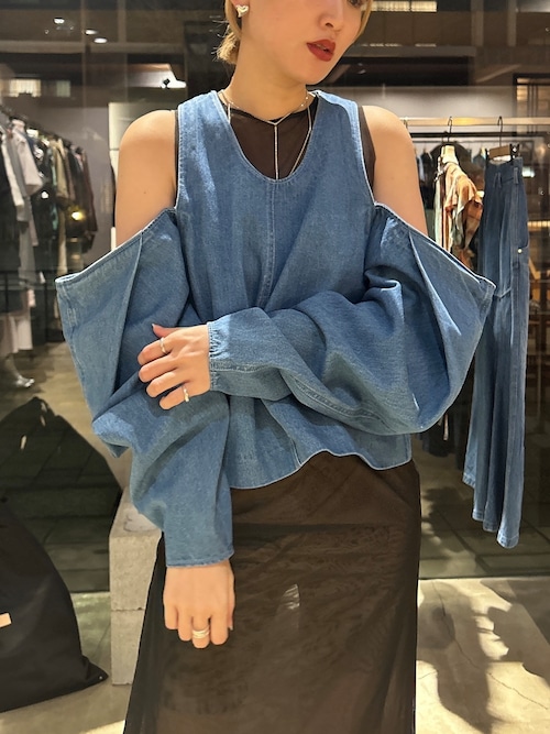 【24SS】GURTWEIN ガーウィン / off-shoulder giant sleeve boxy washed denim tank top