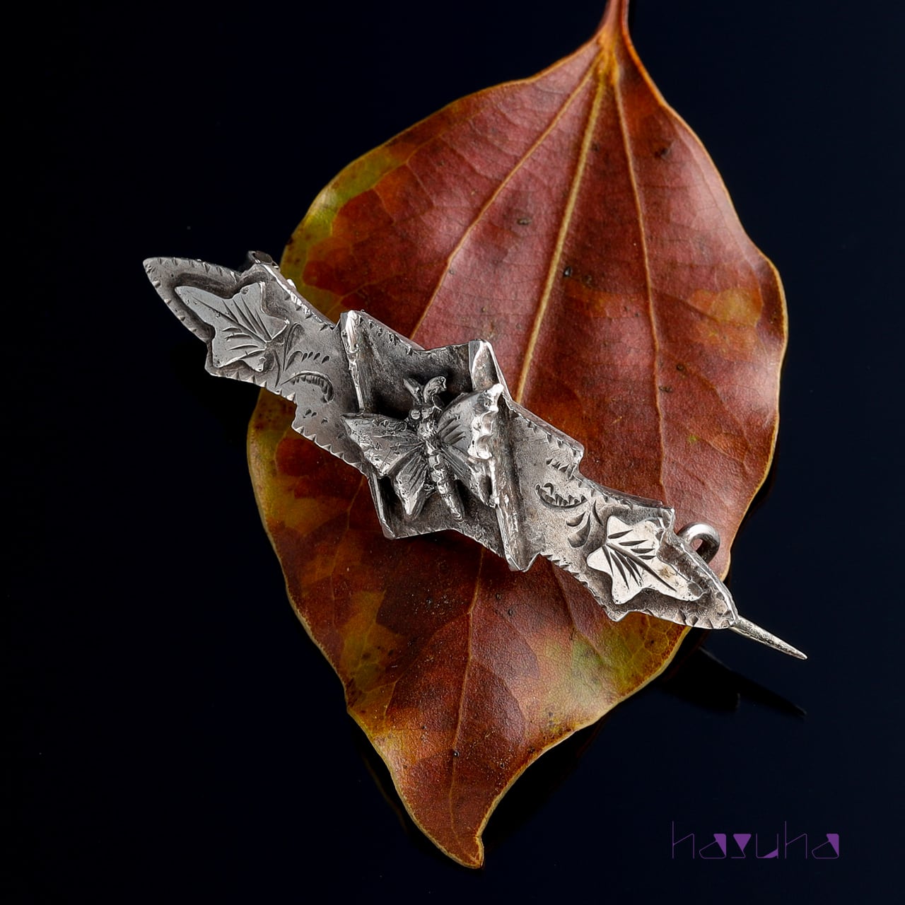 アンティーク 蝶 ぶどうの葉 ミズパ シルバーブローチ | ハスハ