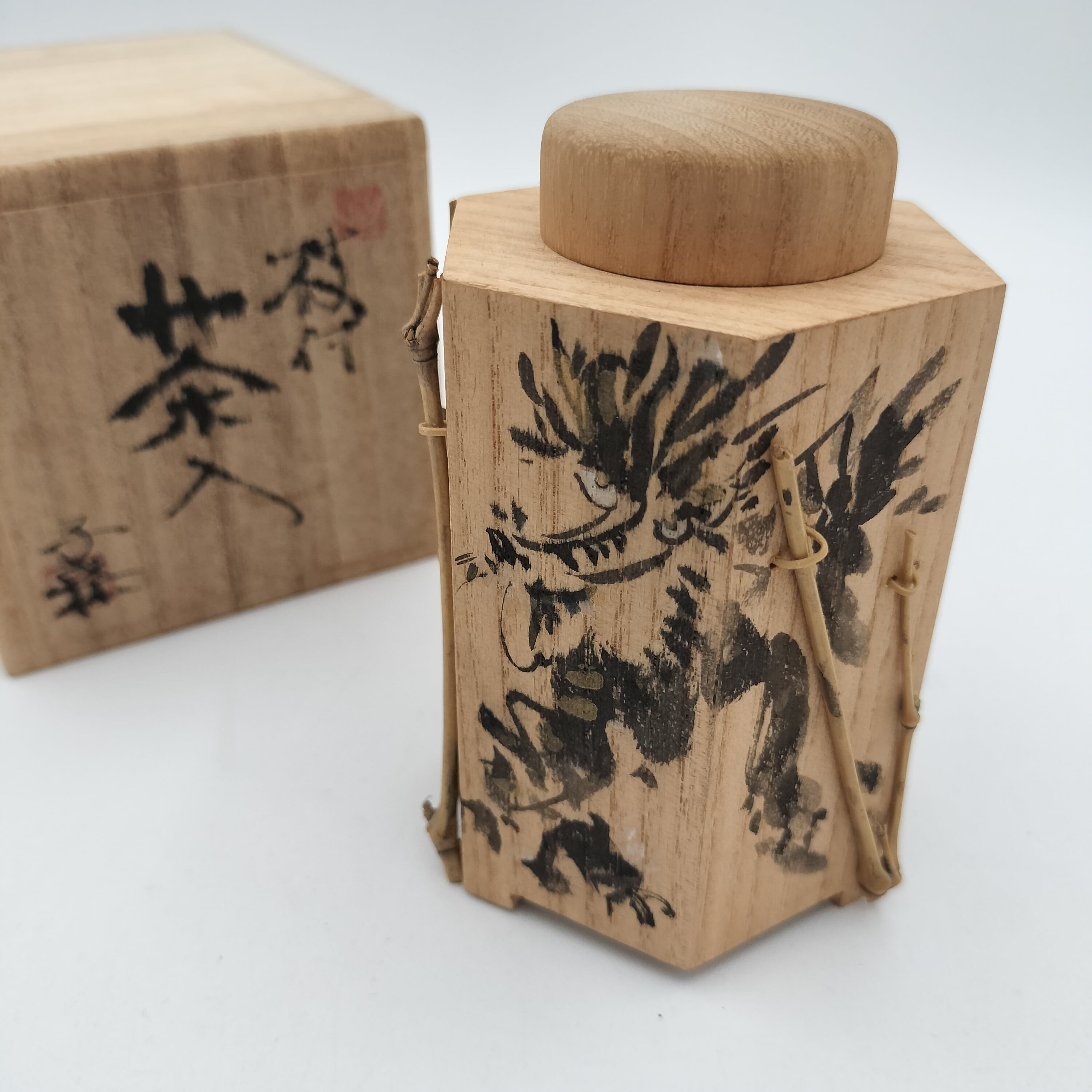 煎茶道具　馬骨子才林画　結界 枝付茶入 『出物』 子才林 | 有限会社いとお（茶道具・華道具・煎茶道具）