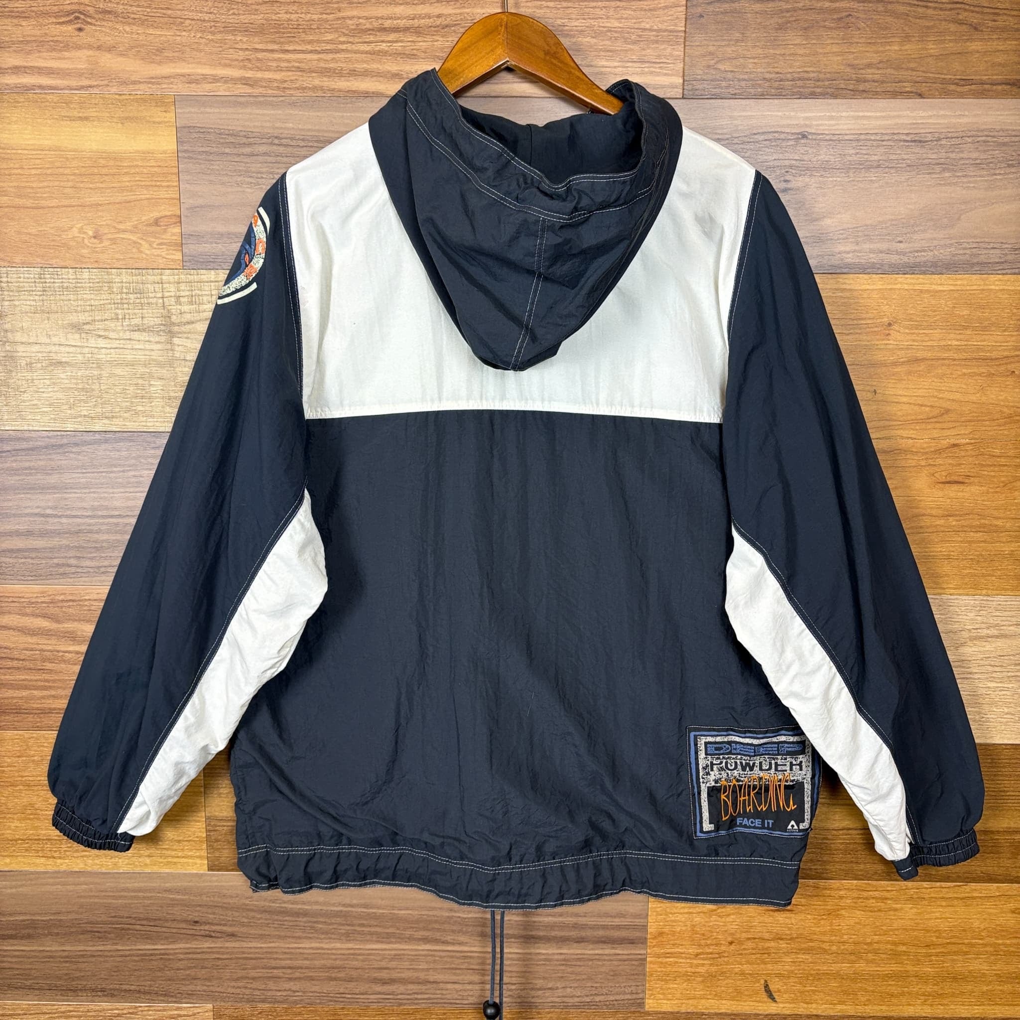 90s ACTIVE Swiss Design プルオーバー ナイロンジャケット サイズ