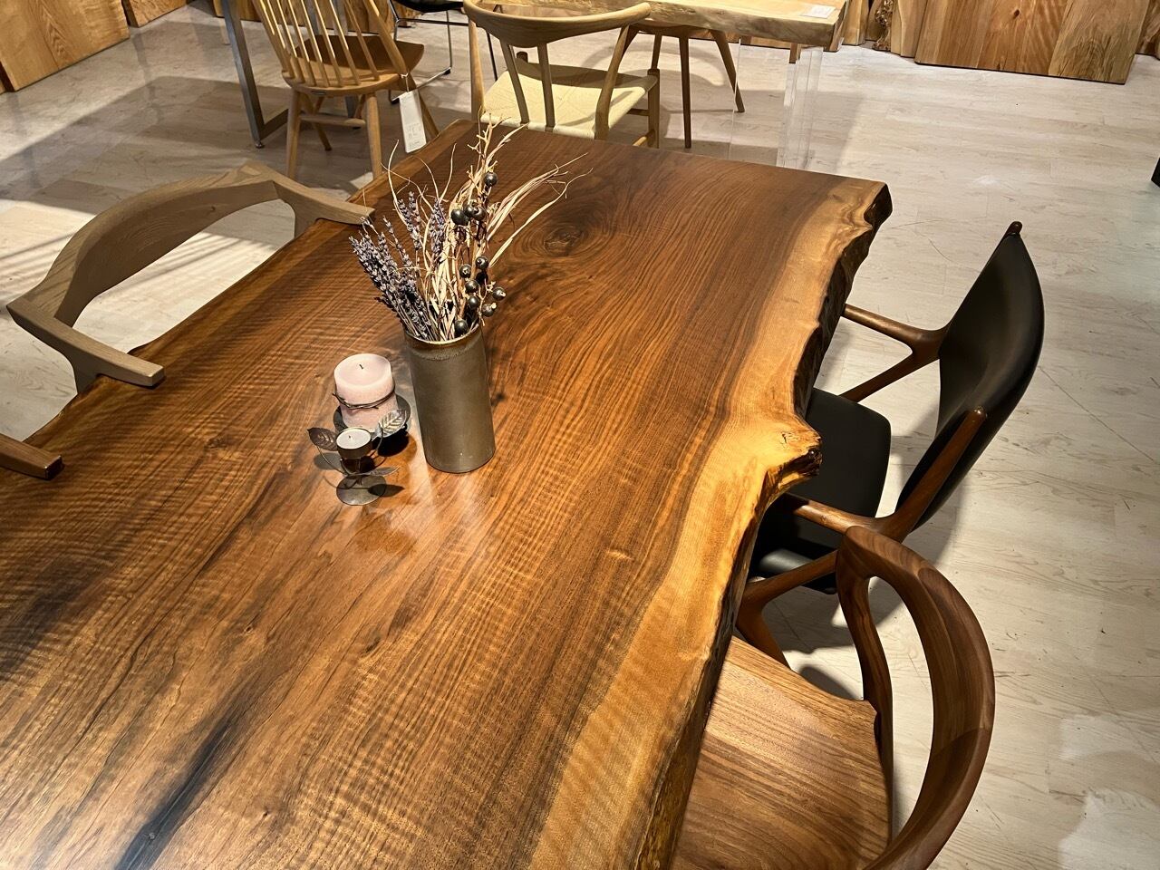 BILCOAST ウォールナットテーブル ウォールナット_2230×850-860×70_青山店_テーブル天板/一枚板 231634-1