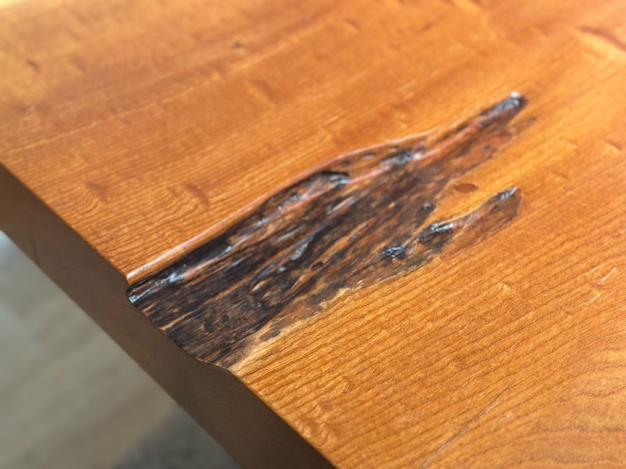 OUTLET・総玉杢】欅（ケヤキ）_2380×1130-1240×80_新宿店_テーブル天板