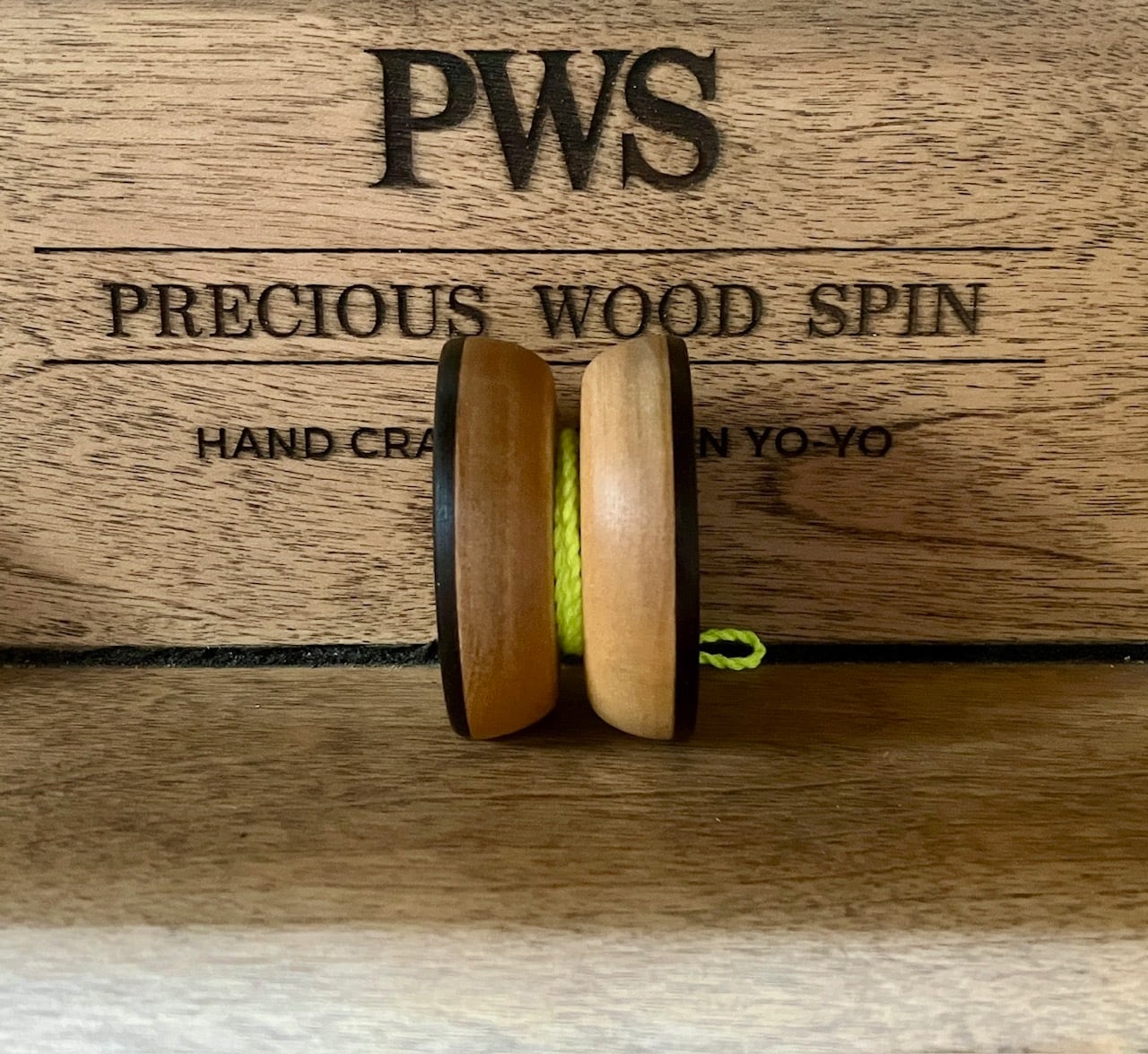銘木ヨーヨー 「PWS」インディアンローズウッド×イエローバーチ